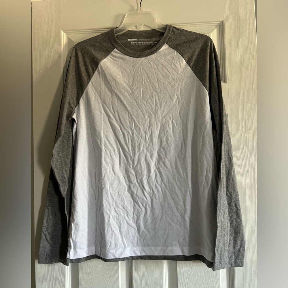 Levi’s Long Sleeve Tee